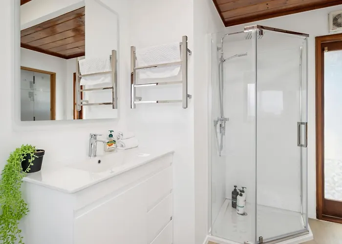 Holiday home Aquarius With Aesthetic And Lakeview *