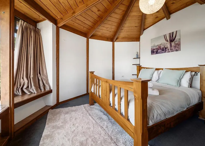 Holiday home Aquarius With Aesthetic And Lakeview *