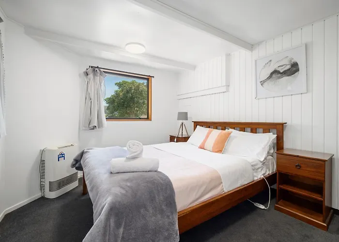 Aquarius With Aesthetic And Lakeview Holiday home