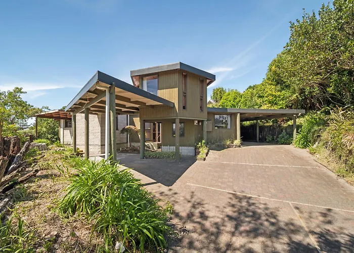 Holiday home Aquarius With Aesthetic And Lakeview *